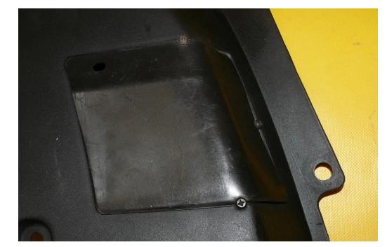 Kryt Clona Motor ľavá strana MERCEDES W140
