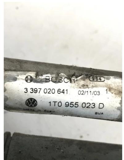 Mechanizmus stierače ľavy  VW TOURAN 1T0955023D