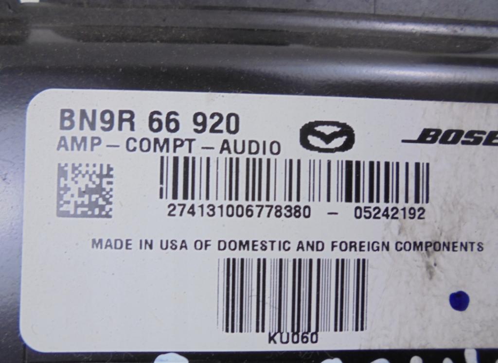 Zosilňovač BOSE BN9R66920: MAZDA 3