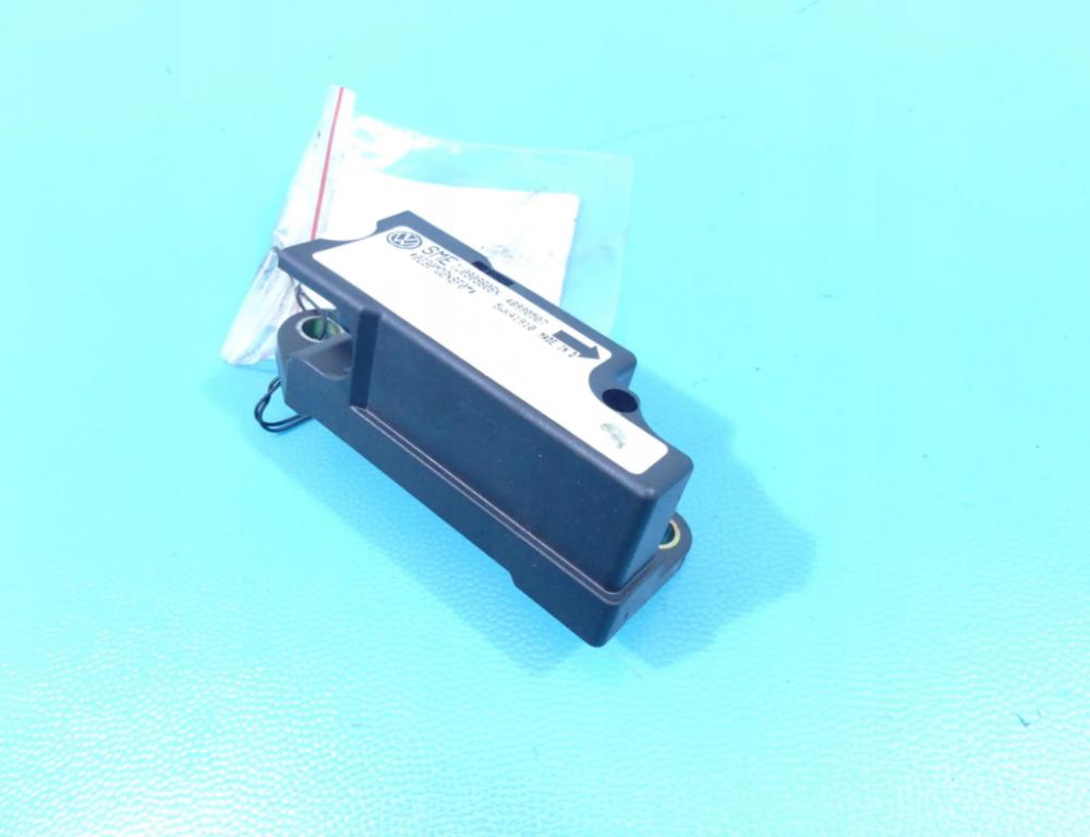 Snímač nárazu VW PASSAT B5 95-00 1J0909606N