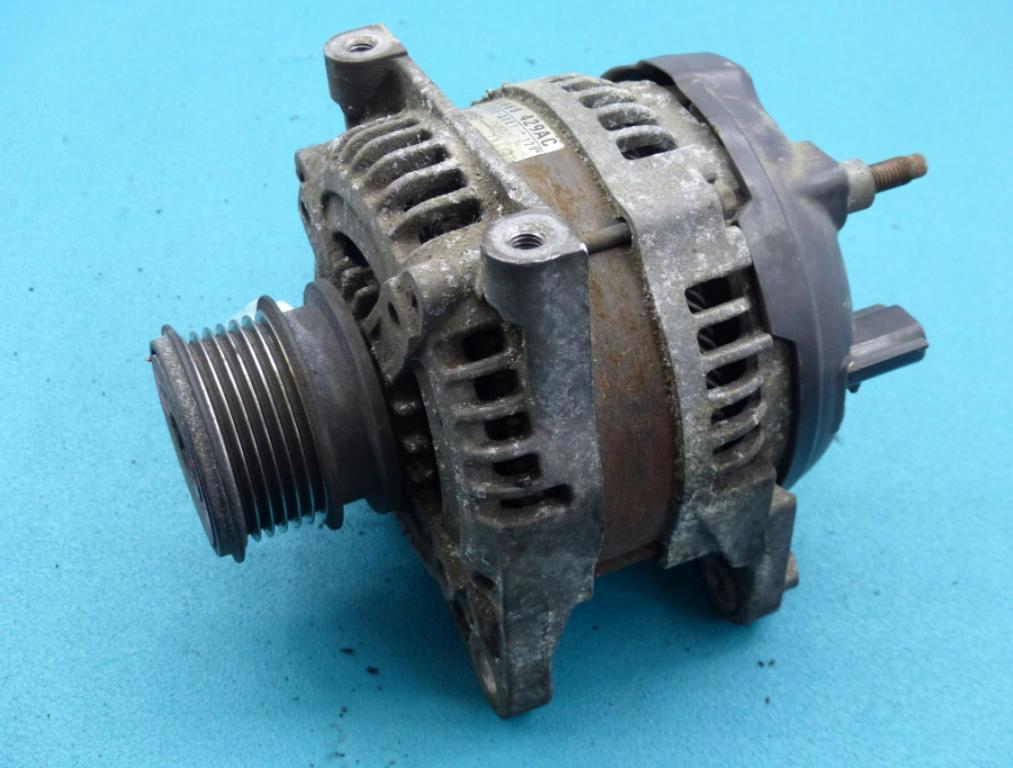 Alternátor CHRYSLER VOYAGER IV 01-07 2.5 CRDI 421000-0081