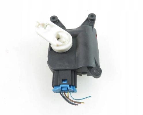 Motorček dvierok kúrenia VW PASSAT B6 0132801363