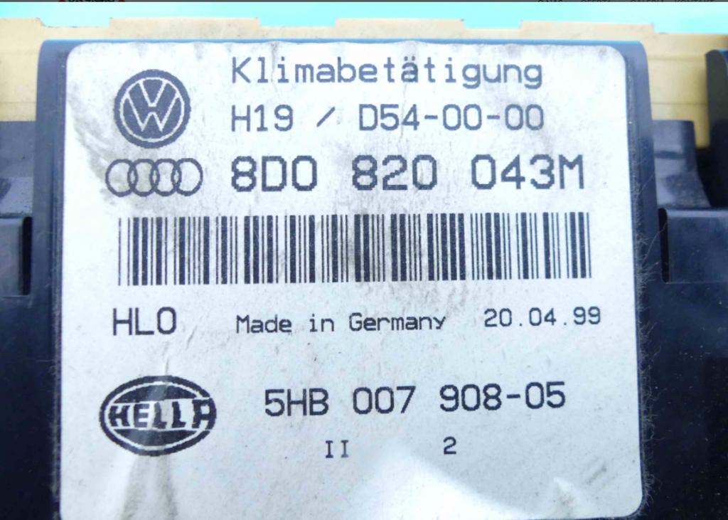- panel kúrenia 8D0820043M Audi A4 B5