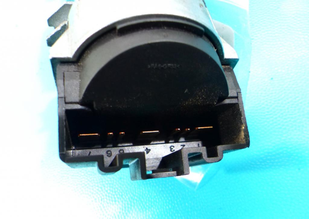 Spínačka Discovery III 04-09