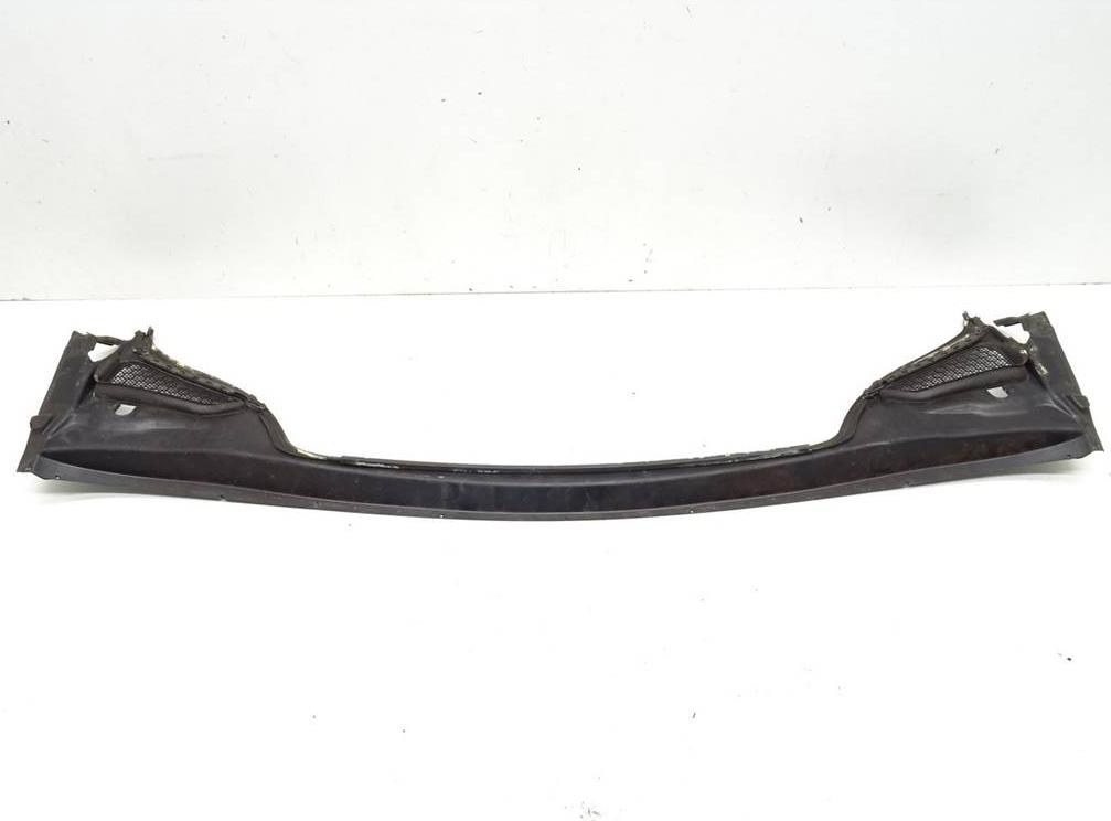 torpédo plast pod čelní okno Peugeot 307