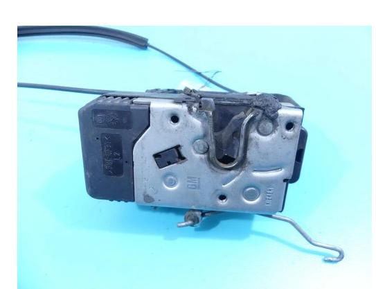 zámok predný ľavy 8PIN OPEL CORSA C Európa
