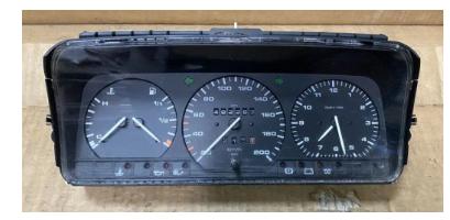 prístrojovka/ budíky hodiny: VOLKSWAGEN TRANSPORTER T4 1.9 2.4