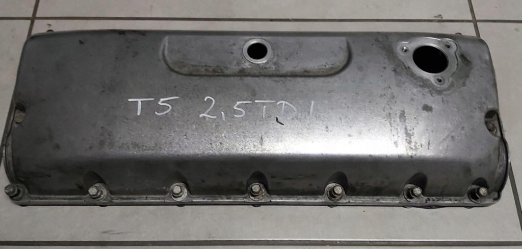 Kryt ventilov VW T5 2,5 TDI   