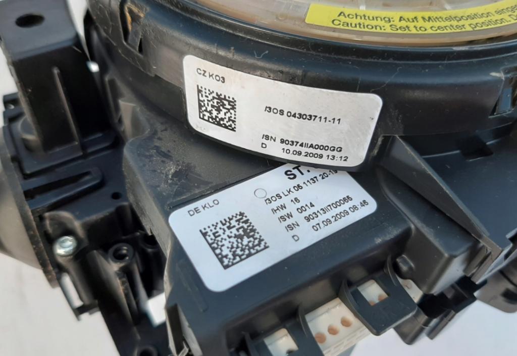 - Radenie: MULTI AUDI A4 B8 , združený prepínač Krúžok, slimák