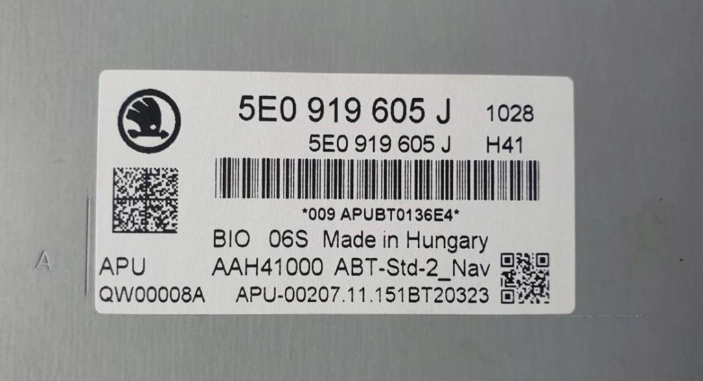 RADIO  SKODA OCTAVIA III SCOUT