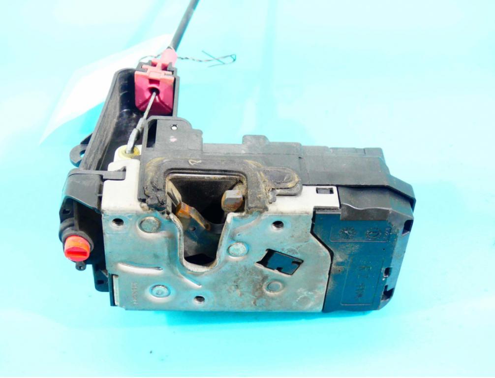 zámok zad zadný pravy 6 pin OPEL ASTRA III H 3