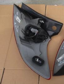 MEGANE III Svetlo ľavá strana pravá zad hatchback 08r EU