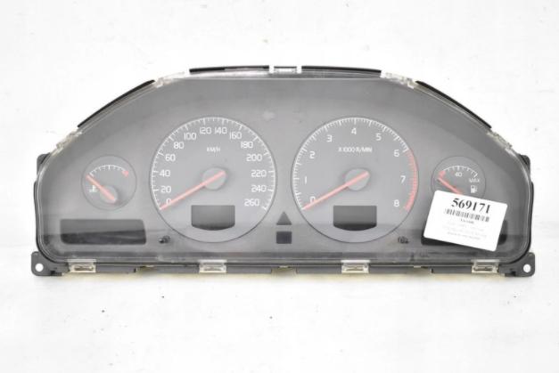 Prístrojovka ,dislpej Európa VOLVO S80 1 I 2.0 T 99R