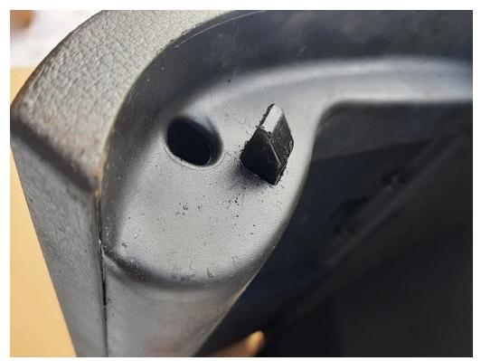kastlík spolujezdce Audi A4 B6 B7 8E1 857 035 C