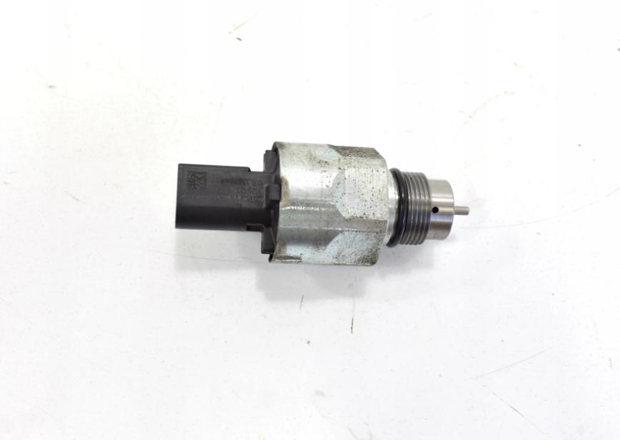 Ventil tlaku paliva AUDI A3 1.6 TDI 03L130764A