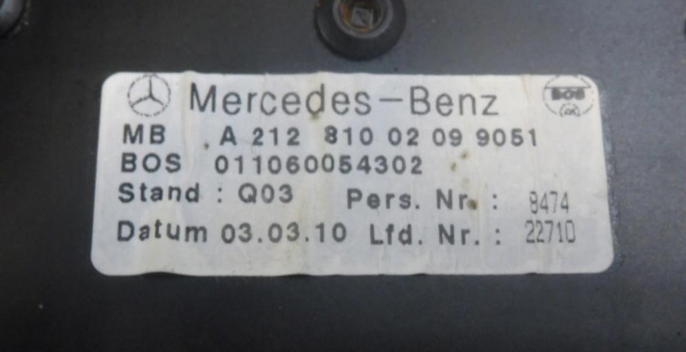 MERCEDES  W212 Roleta kufra