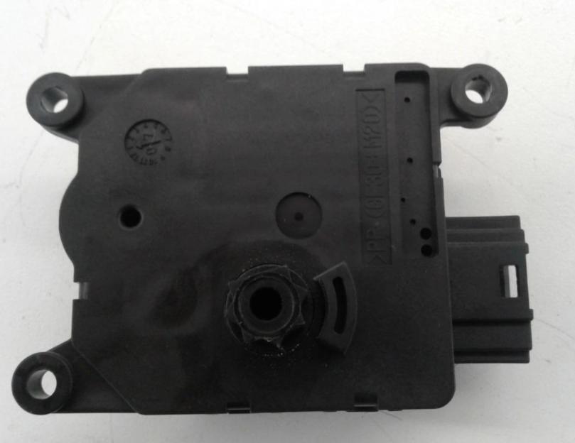 motor: kúrenia  Jeep WK