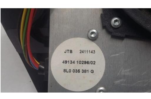 AUDI A3 8L LIFT reproduktor subwoofer 8L0035381G 01 R