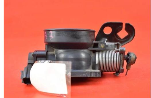 Škrtiaca klapka 9E926 FORD FOCUS MK1 LIFT 1.8 16V 03R  3 PIN