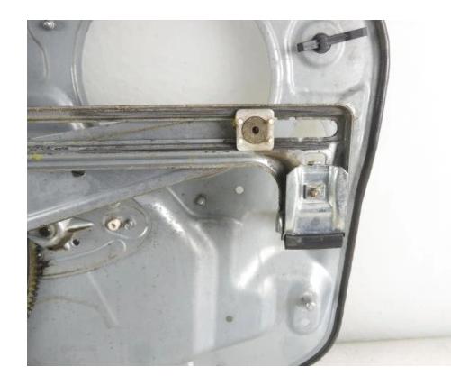 Mechanizmus okna ľavy predný VOLVO V50 30737675