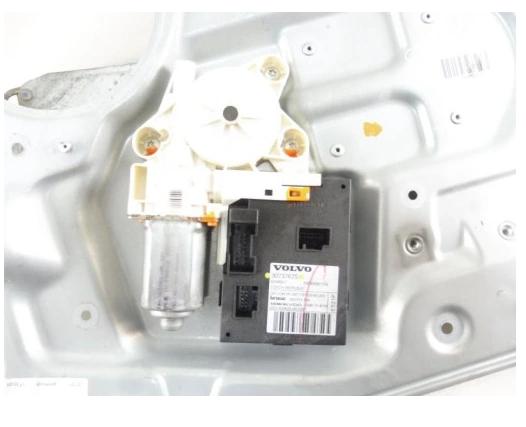 Mechanizmus okna ľavy predný VOLVO V50 30737675