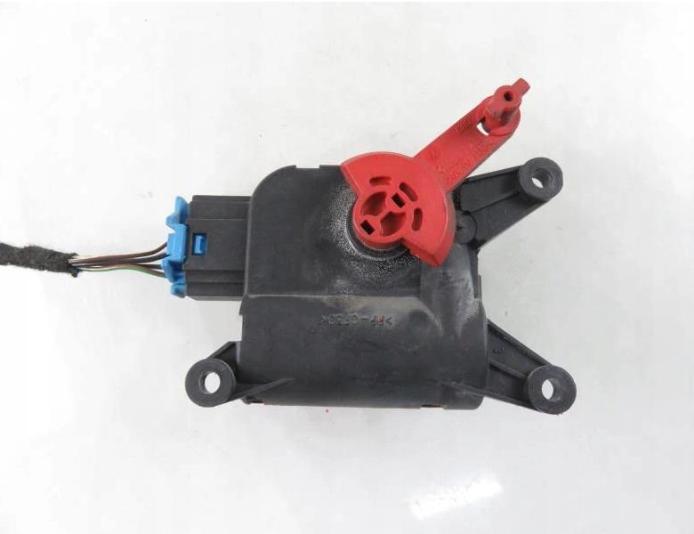 Motorček dvierok kúrenia AUDI A4 B7 0132801301