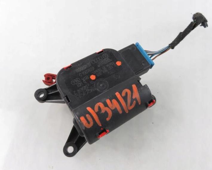 Motorček dvierok kúrenia AUDI A4 B7 0132801301