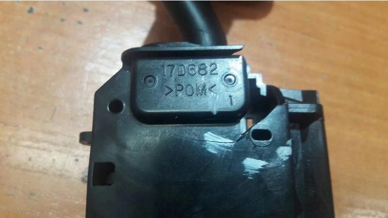 MAZDA 5 Prepínač svetlá 17D682