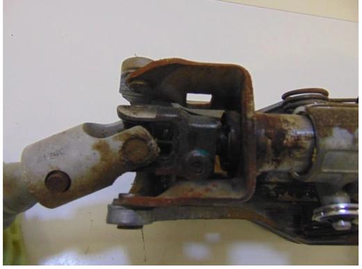 MERCEDES ML W164 Hriadeľ, tyč volantu