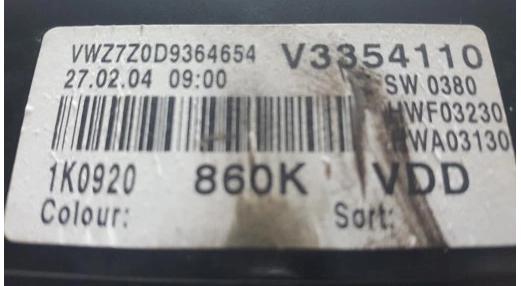 Hodiny: prístrojovka/ budíky  1.6 FSI VW GOLF V JETTA