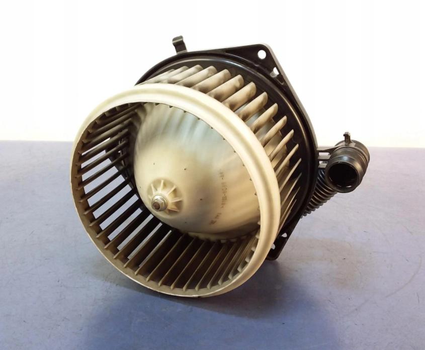 RENAULT LAGUNA III ventilátor vzduchu 8400004
