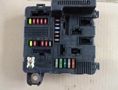RENAULT MEGANE SCENIC II Modul UPC 8200306032C