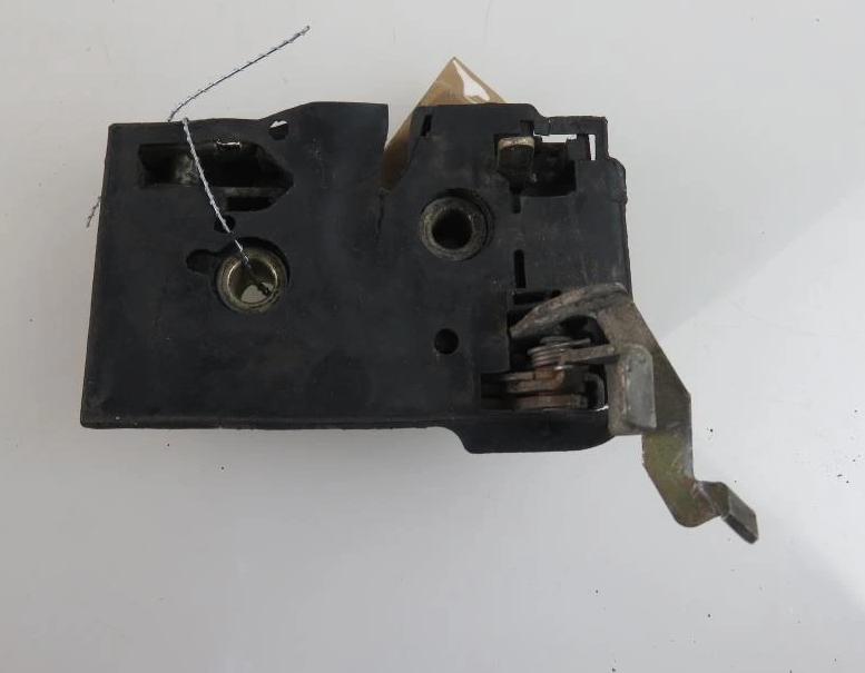 zámok ľavy predný VW PASSAT B4 357837015G
