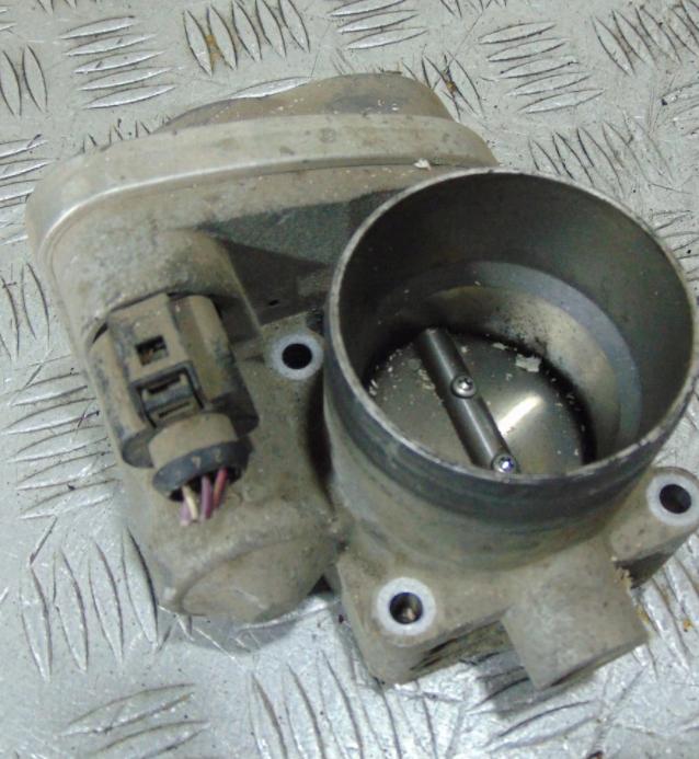 Škrtiaca klapka VW GOLF IV 036133062M 1.6 16V