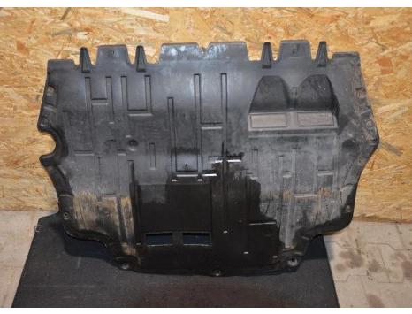 VW Passat B6 FL 2.0 TDI kryt motora