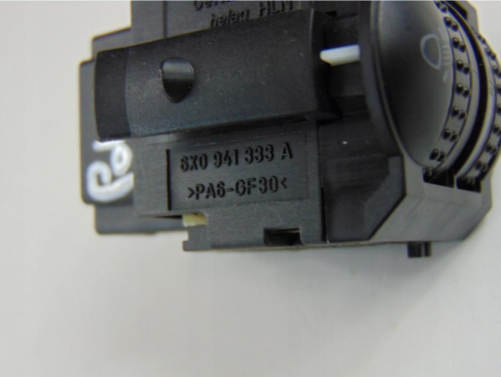 přepínač: nařízení: VW POLO III LIFT 99- 6X0941333A