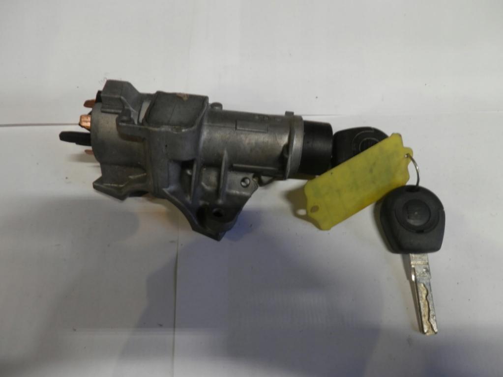 spinačka kľúč 480905851C  octavia  1.9 TDI