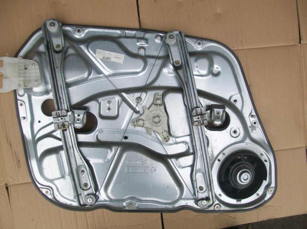 Mechanizmus okna predný pravy HYUNDAI I30 2007-2012 1.4 16V