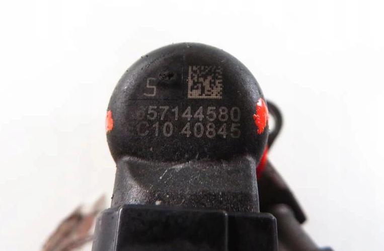 vstrekovač PEUGEOT 407 2.0 HDi 9657144580