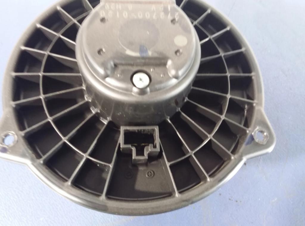 DAIHATSU: SIRION: II ventilátor vzduchu 272700-0120