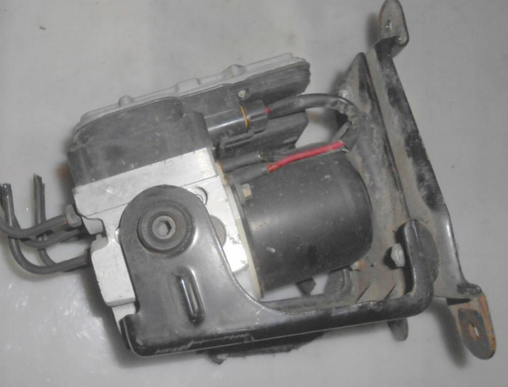 OPEL FRONTERA B Pumpa ABS 897263399