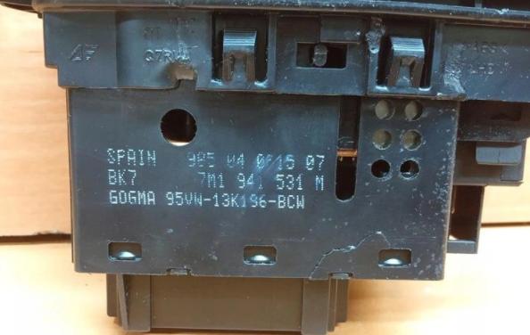 Spínač svetiel VW SHARAN GALAXY 7M1941531M: