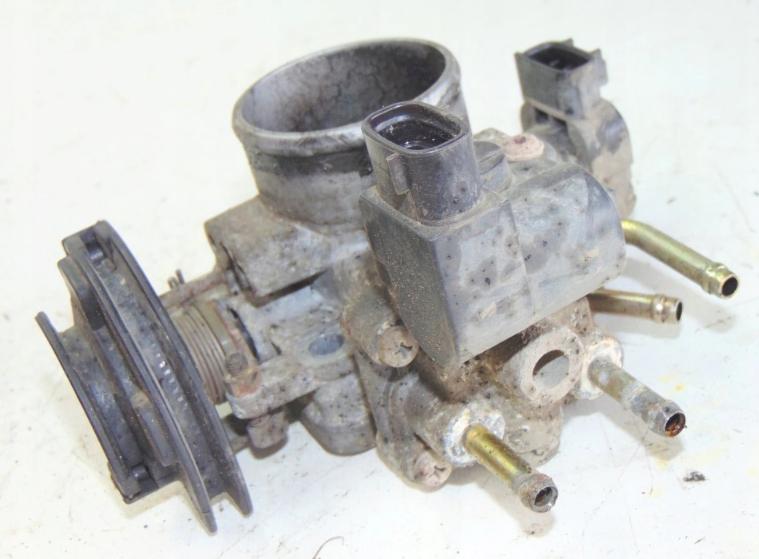 TOYOTA COROLLA E11 1.3B 98r Škrtiaca klapka 116108006