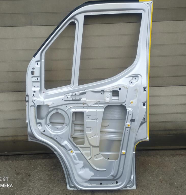 Dvere IVECO DAILY pravé pravy predný