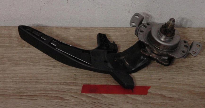 Mechanizmus nastavenia výšky sedačky VOLVO V50 S40
