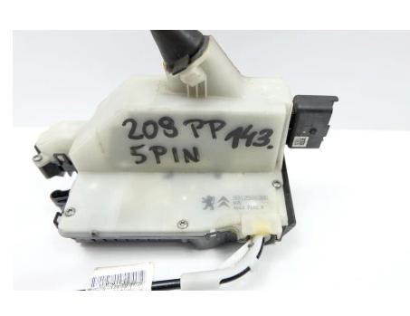 PEUGEOT 208 zámok Dvere pravy predný 5PIN