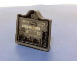 AUDI A6 C7 Riadiaca jednotka Dvere pravy predný 4G8959792J
