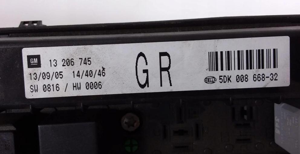 OPEL ASTRA H 1.3 Skrinka poistková 13206745