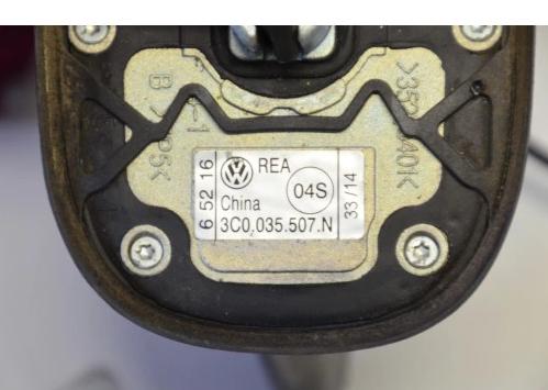 VW ANTENA strešná GPS 3C0035507N