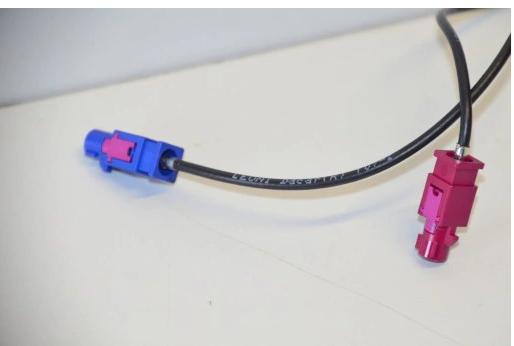 VW ANTENA strešná GPS 3C0035507N